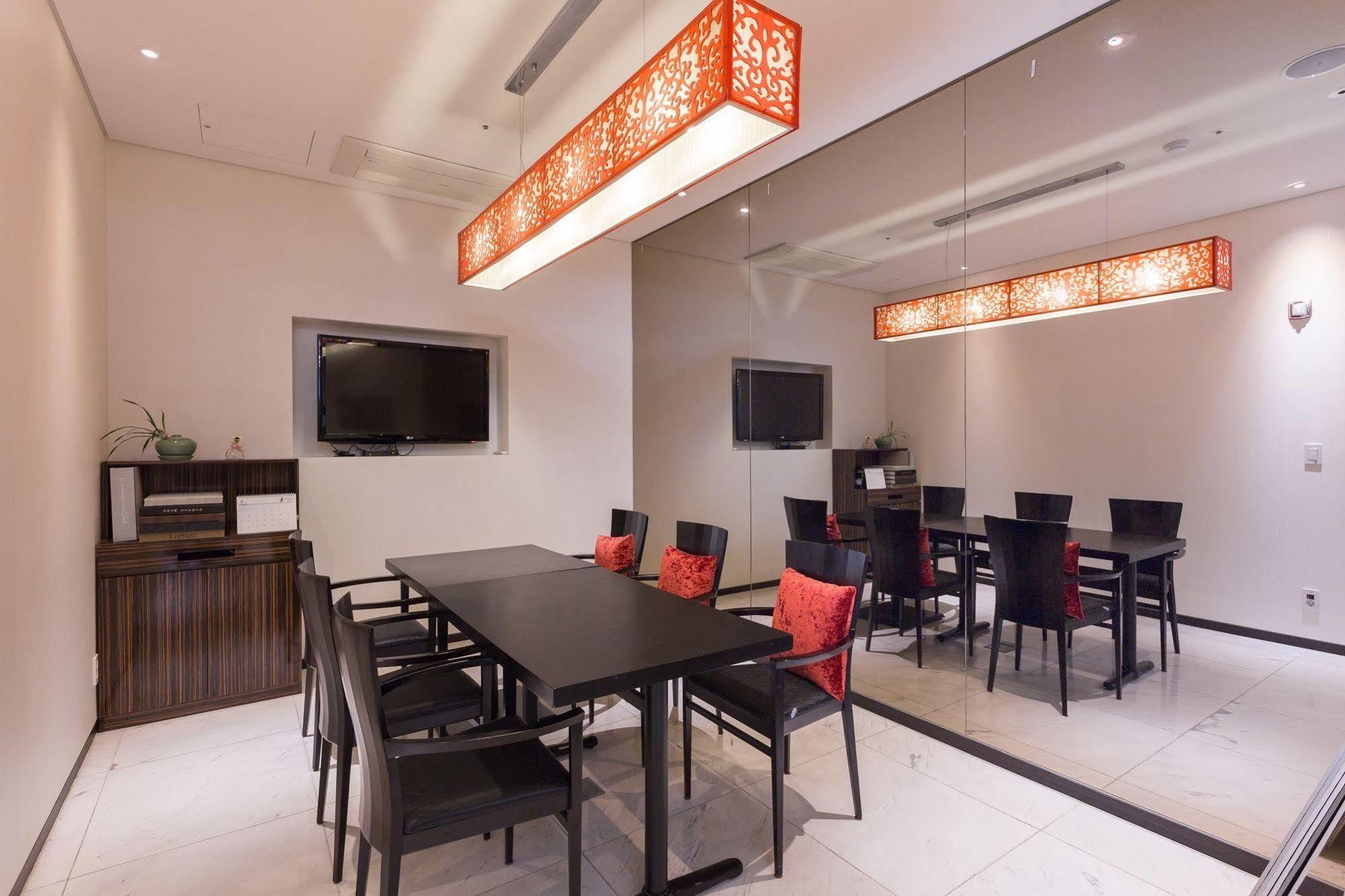 Charis Hotel Incheon Buitenkant foto