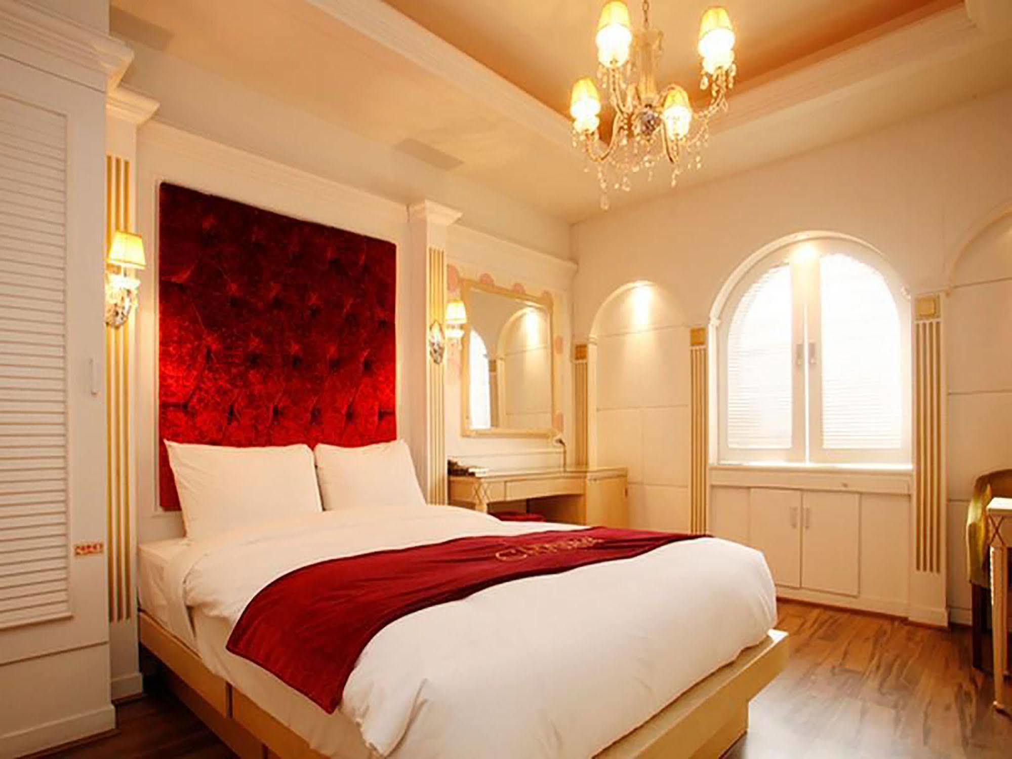Charis Hotel Incheon Buitenkant foto
