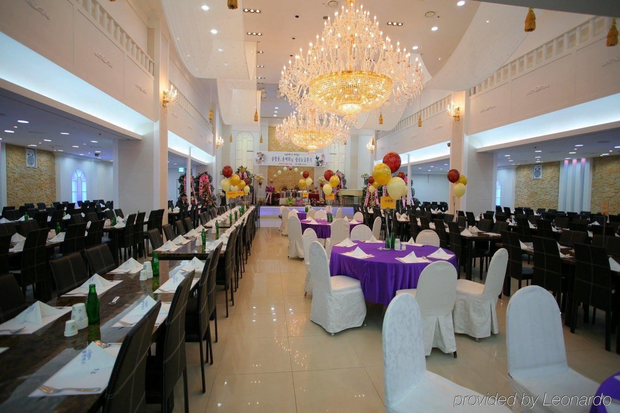 Charis Hotel Incheon Buitenkant foto